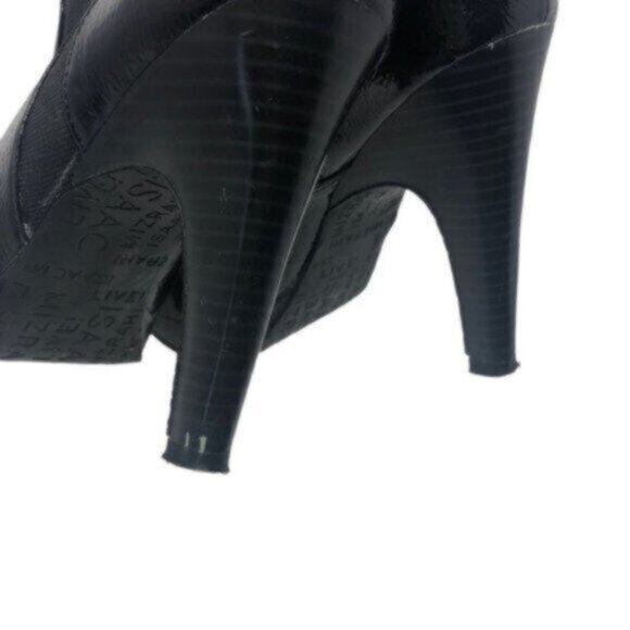 Isaac Mizrahi Desiree Black Shiny Leather Ankle Bootie Heel Size 7.5 - Picture 5 of 14